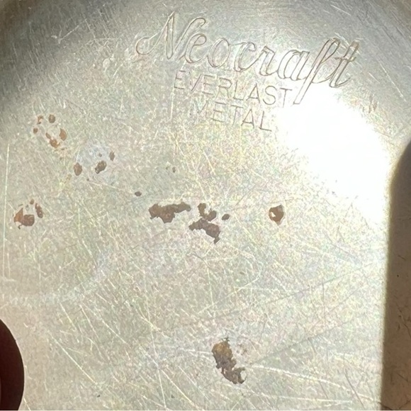 🌻VINTAGE Set of 2 NEOCRAFT Everlast Gold Tone Metal Scalloped Small Plates - Picture 7 of 8